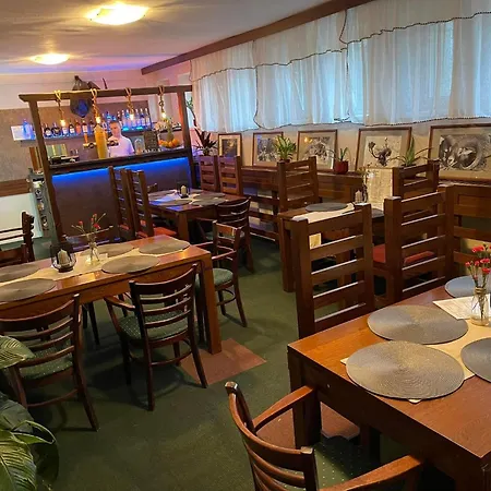 Polovny Dom Guest house *
