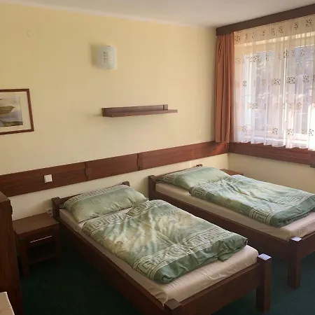 ゲストハウス Polovny Dom Jelšava